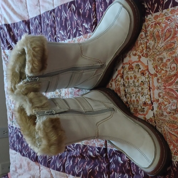 Women's Warm Boots - Picture 2 of 6